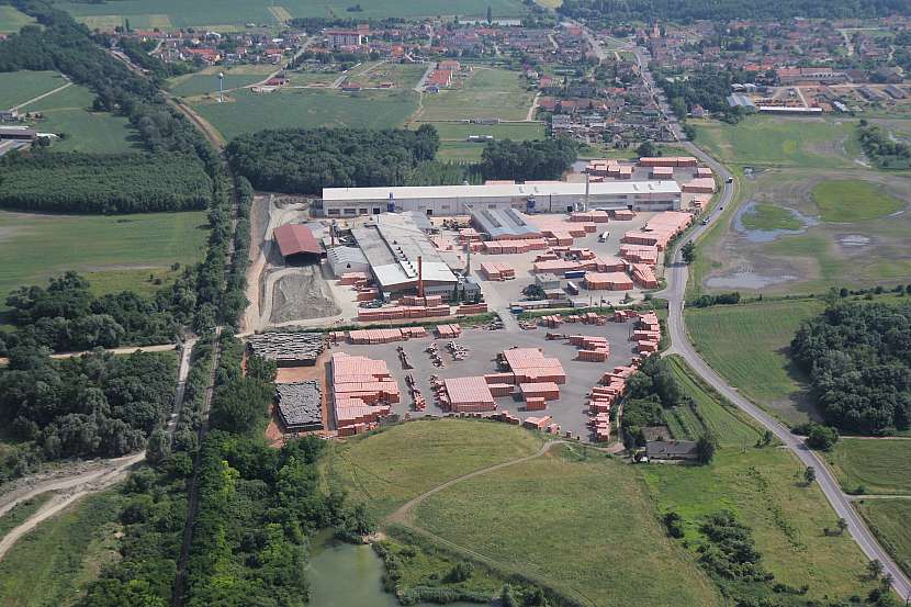 HELUZ v Česku patří k těm největším výrobcům zdicích materiálů