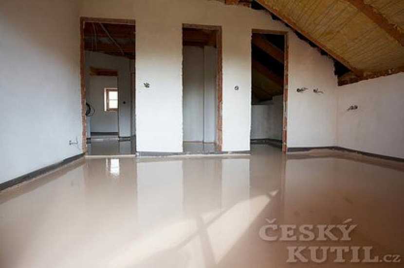 Podlahy v domě představují nejrozsáhlejší souvislé plochy každé stavby. Proto musí být kvalitní. Uvažovali jste o litých podlahách? Zjistěte víc.