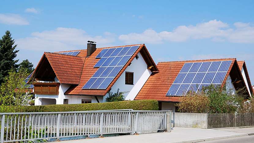 Při pořízení solárních panelů využijte dotací 