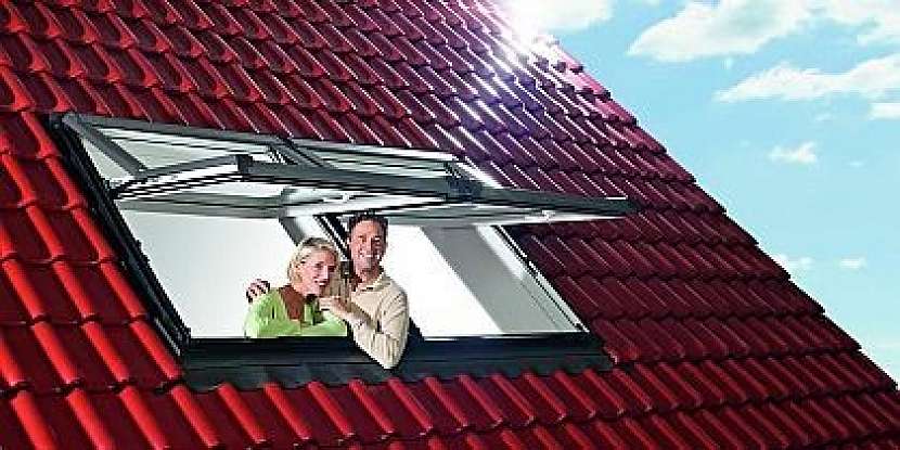 Pokud děláte novou střechu nebo rekonstruujete, měli byste myslet na střešní okna. Ty nejlepší na trhu nabízí společnost ROTO!