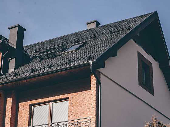 Výměna střešní krytiny je základem rekonstrukce střechy (Zdroj: Ruukki CZ)