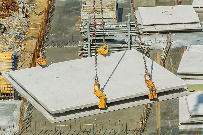 Hlavní výhodou stavby z betonových prefabrikátů je rychlost