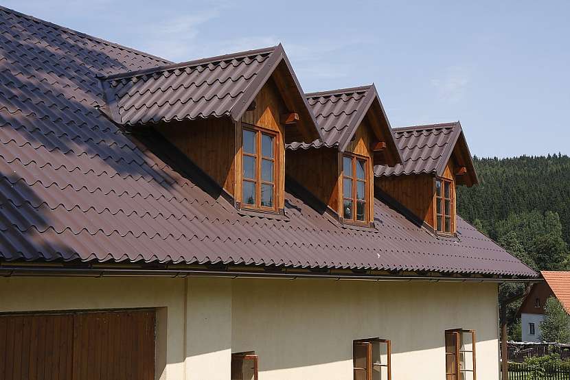 Rozhodli jste se pro novou střechu u společnosti Lindab a nakoupili na ni kvalitní materiál? Nyní zbývá už jenom její montáž! Poradíme Vám!