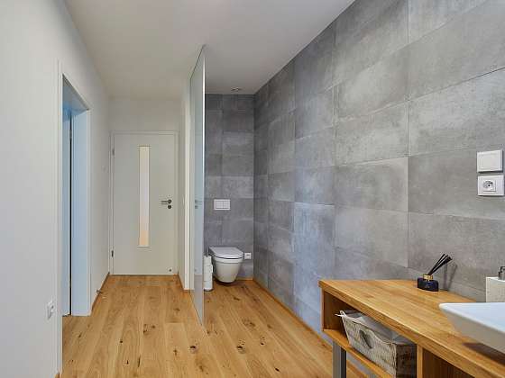 Nově zrekonstruovaná koupelna (Zdroj: Rigips, Saint-Gobain)