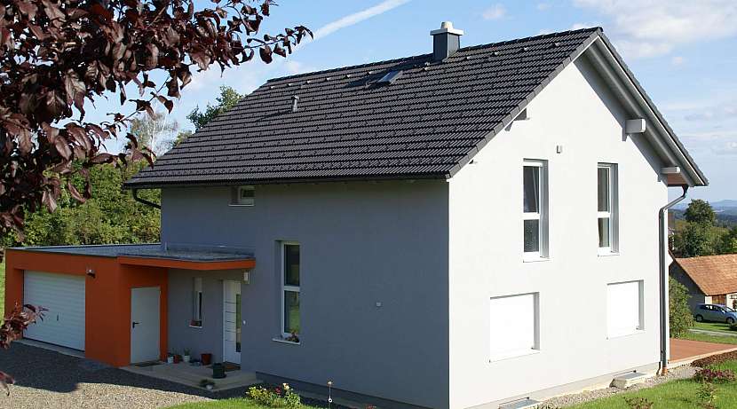 Kompaktnost a správná orientace střechy je jedním z hodnocených kritérií při získávání stavebního povolení