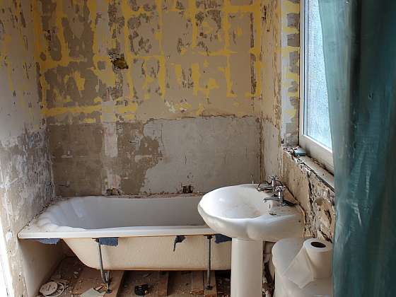 Rekonstrukce staré panelákové koupelny a výstavba bytového jádra (Zdroj: Depositphotos (https://cz.depositphotos.com))