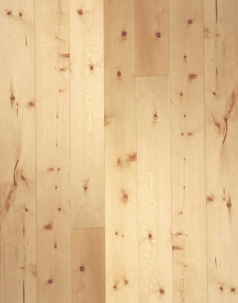 Ve většině případů se dřevěné podlahy dodávají v kvalitě A/B, na obrázku borovicová podlaha FeelWood kvalita A/B