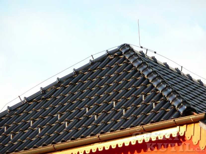 Střechy a střešní krytiny – 4. díl: Kameninová střešní krytina