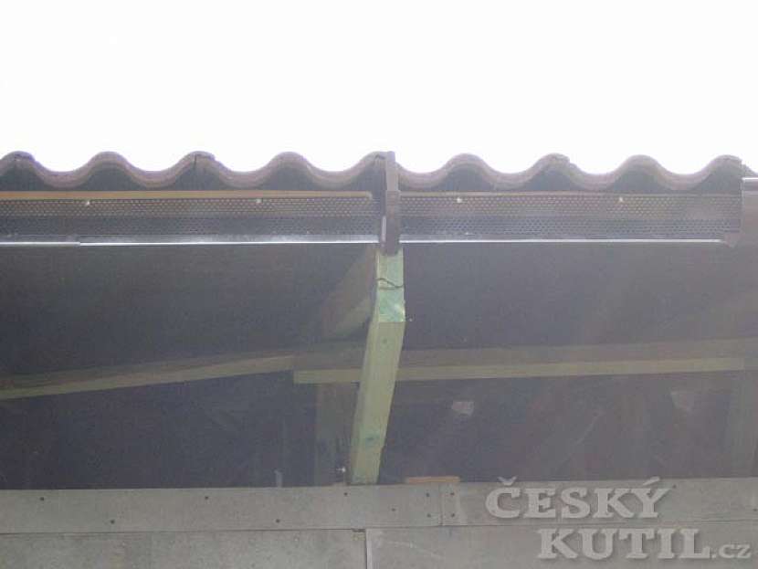 Dřevostavba na vlastní kůži 30. díl - hotová střecha