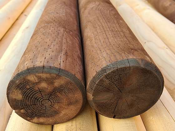 Dřevěná kulatina má široké využití (Zdroj: Lesoservis s.r.o.)