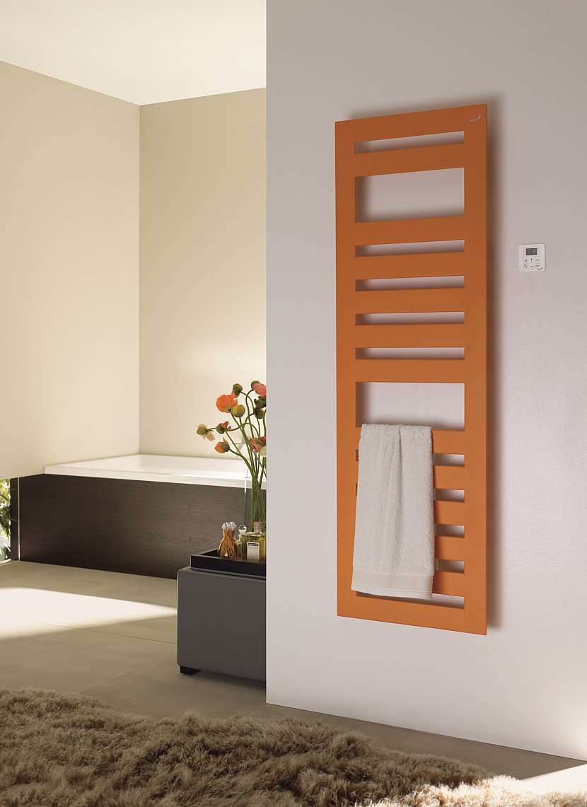 Inovativní plochý design radiátoru Zehnder Metropolitan Bar / Spa působí lehce a vzdušně