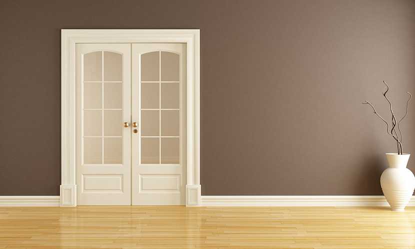Poradíme Vám, jak si správně vybrat interiérové dveře. Jaký typ a jaký materiál? Máte v tom jasno? Pokud ne, nevadí. Pomůže Vám náš průvodce!